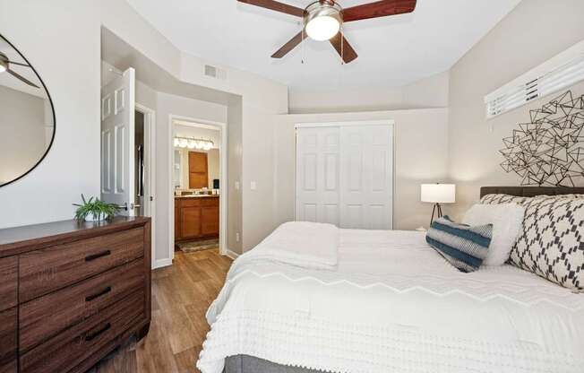 Scottsdale Horizon Apartments