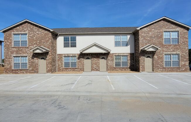 Hummingbird Heights Apartments and Townhomes