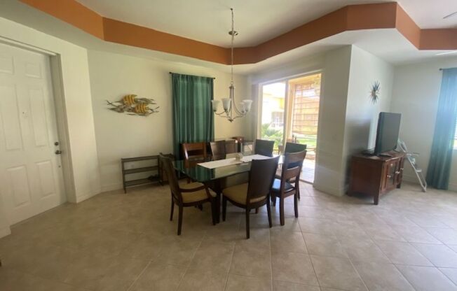 3 bedroom 2.5 bathroom Vacation Rental