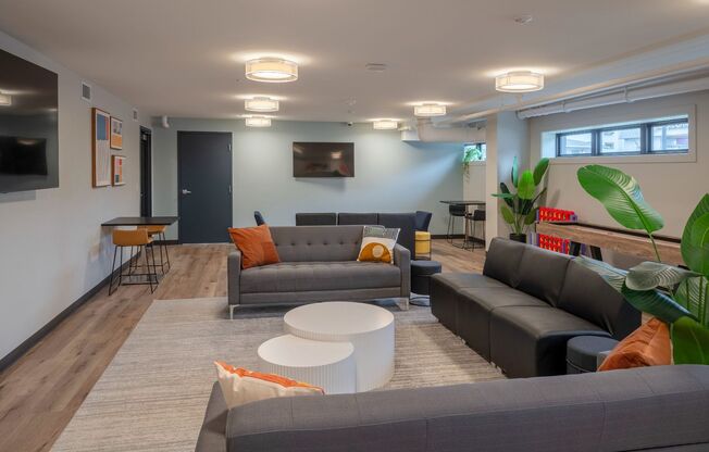 2 beds, 2 baths, 1,115 sqft, $1,750, Unit 122