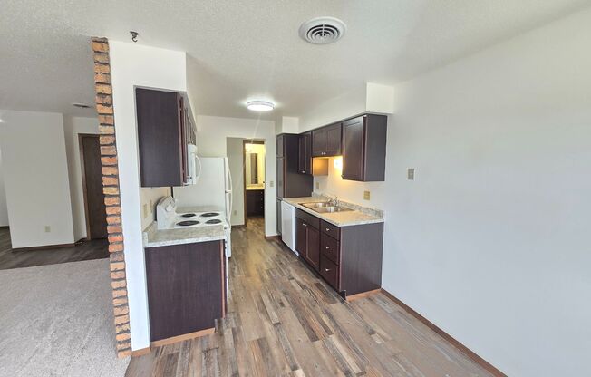 1804 S. STEPHEN AVE.