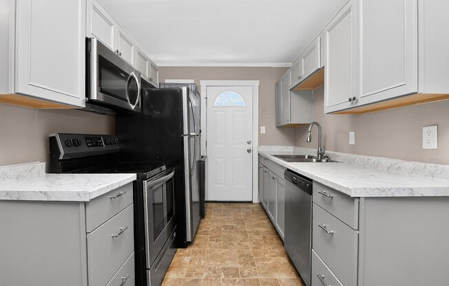 Cute Two Bedroom Home in The Arts District!