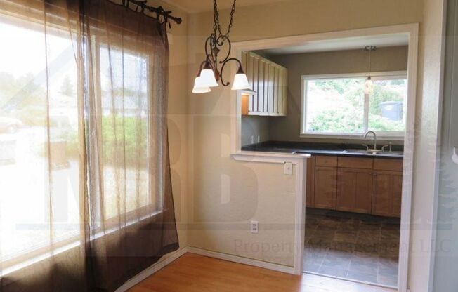 3 beds, 1 bath, $2,150