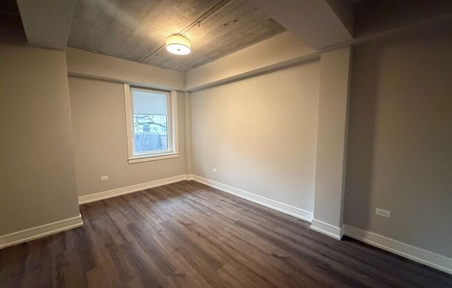 2 beds, 2 baths, 908 sqft, $3,650, Unit 952-202