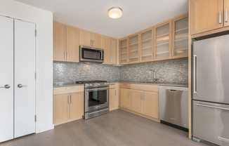 1 bed, 1 bath, 78,840 sqft, $4,230, Unit 7F