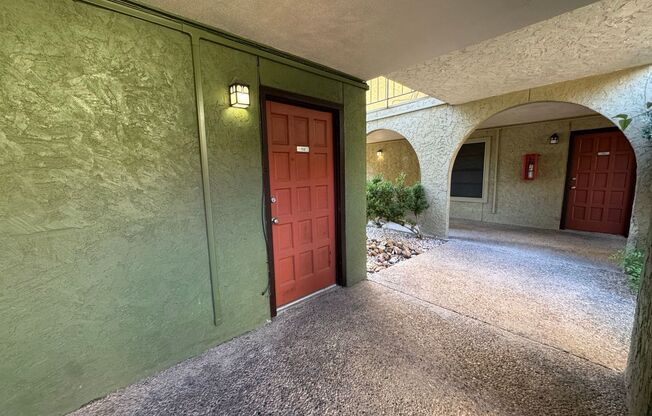 2 beds, 1 bath, 900 sqft, $1,344, Unit LAW9-102