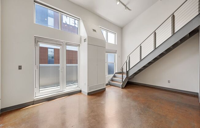 Studio, 1 bath, 393 sqft, $1,750, Unit 604