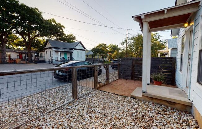 Austin Style Cottage in East Austin!
