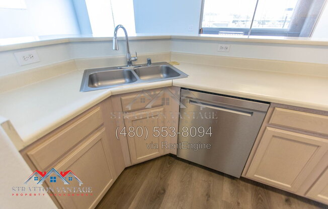 2 beds, 2.5 baths, 1,274 sqft, $2,100, Unit Unit 2034