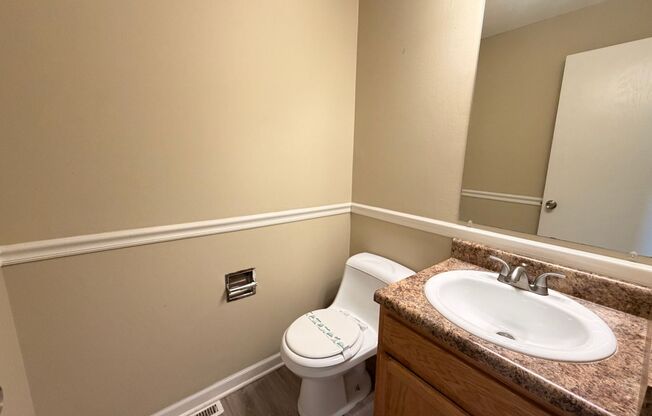 3 beds, 3 baths, 1,450 sqft, $1,620, Unit 1501-13