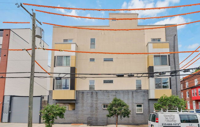 900 N 16 ST