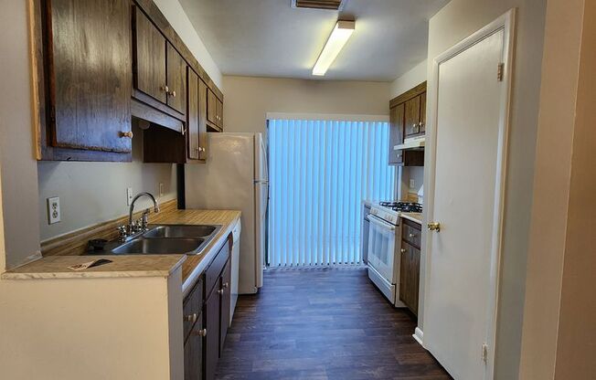 Newly renovated Charming duplex  3bed/ 2 bath!