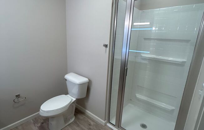 Studio, 1 bath, 500 sqft, $995, Unit 18