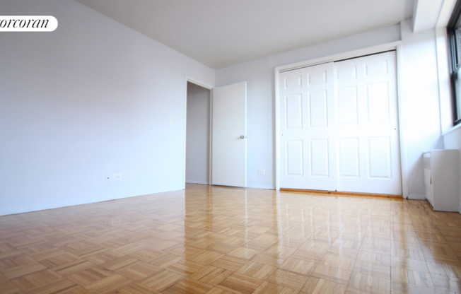 1 bed, 1 bath, $4,400, Unit 22C