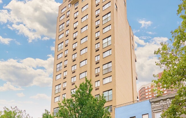 312 E 30th St, New York NY 11