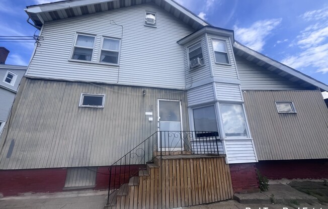 17 Forest St.