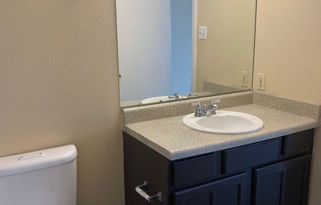 1 bed, 1 bath, 470 sqft, $745, Unit 602