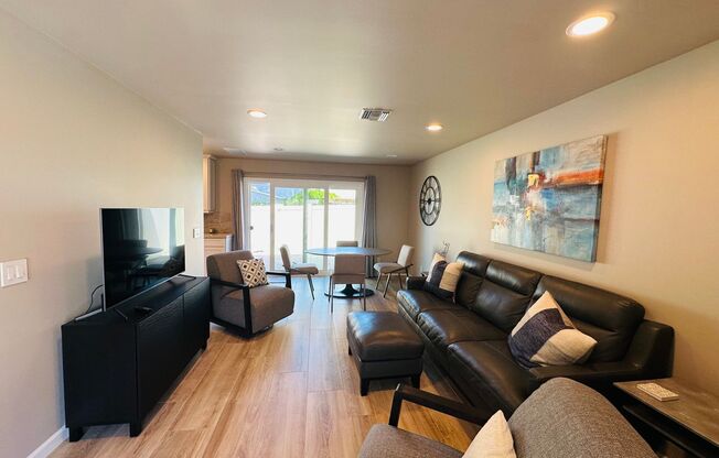 3 bedroom 2.5 Bath Townhome in Yorba Linda