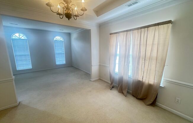 4bd/2ba House newer neighborhood in between Kannapolis/Concord & close to I85