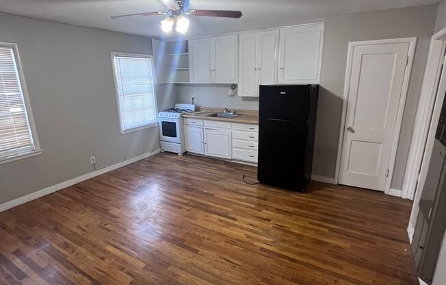 1 bed, 1 bath, $650, Unit A WOOL16 (5010#)