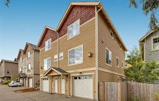 9202 Interlake Ave N #C