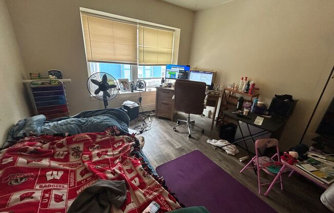 1 bed, 1 bath, $850, Unit 321