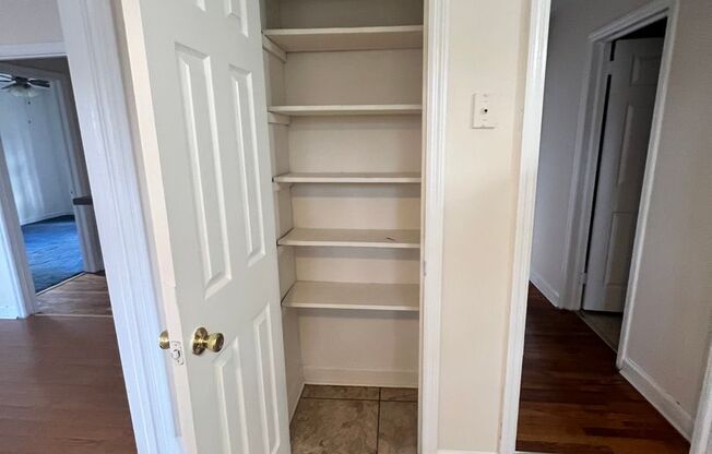 3 beds, 1 bath, $1,200