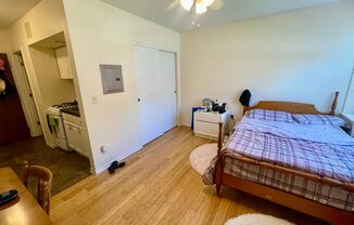 Studio, 1 bath, $750, Unit 104