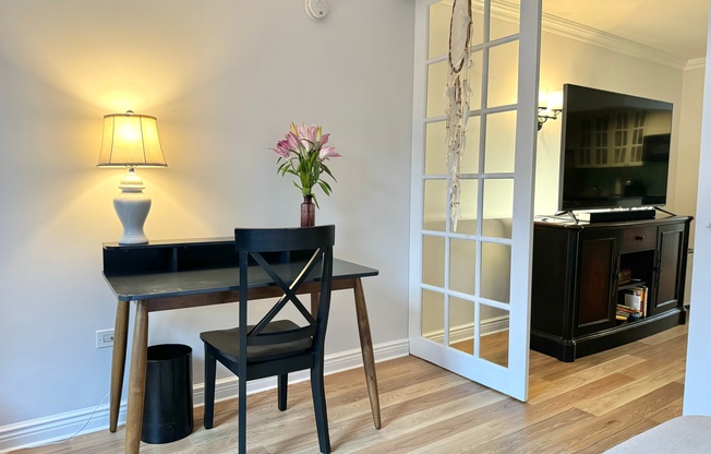 1 bed, 1 bath, 595 sqft, $6,500, Unit 2H