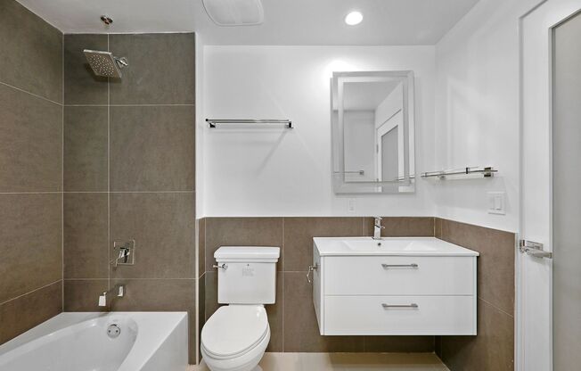 2 beds, 1 bath, 1,100 sqft, $2,700, Unit 407