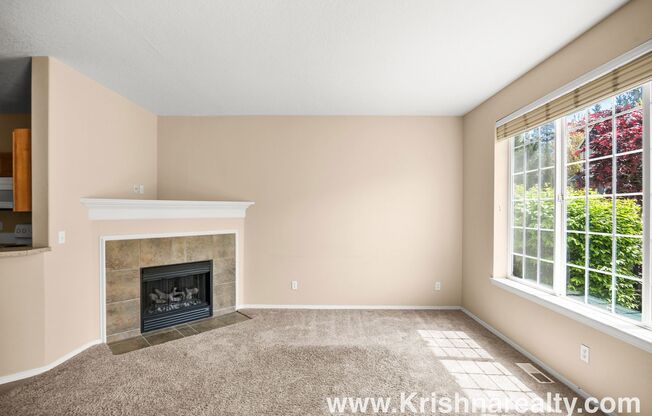 Lovely 3 BD* 2.5 Arbor Station Townhome Available! *Close by Nike & Max*Free WIFI*Dbl.Garage!