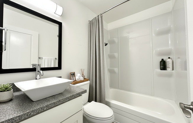 1 bed, 1 bath, 605 sqft, $1,395, Unit 36