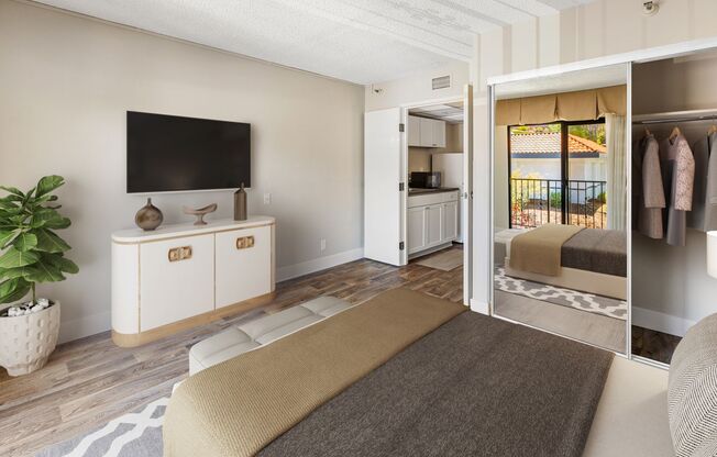 1 bed, 1 bath, 352 sqft, $1,895, Unit 17059 - 177