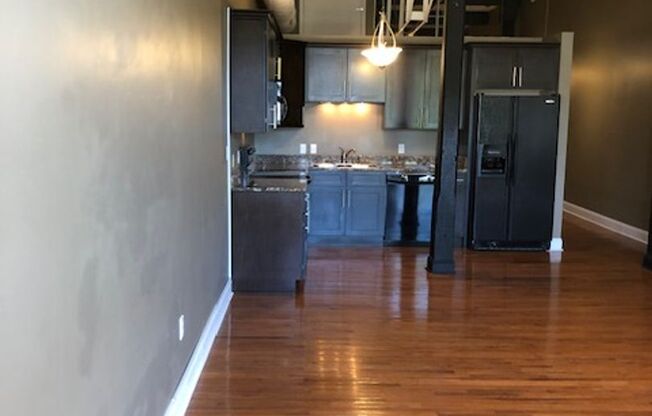 2 beds, 1 bath, 1,034 sqft, $1,735, Unit 218