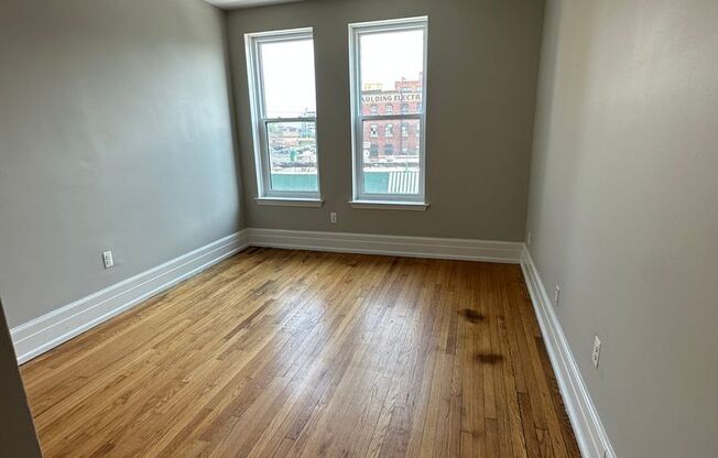 2 beds, 1 bath, 1,100 sqft, $1,949, Unit 2011A