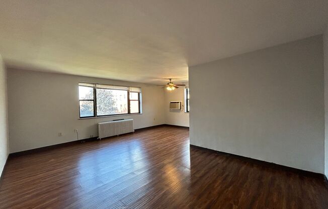 3 beds, 1 bath, 1,000 sqft, $2,190, Unit 6224 Fifth Ave. #216F