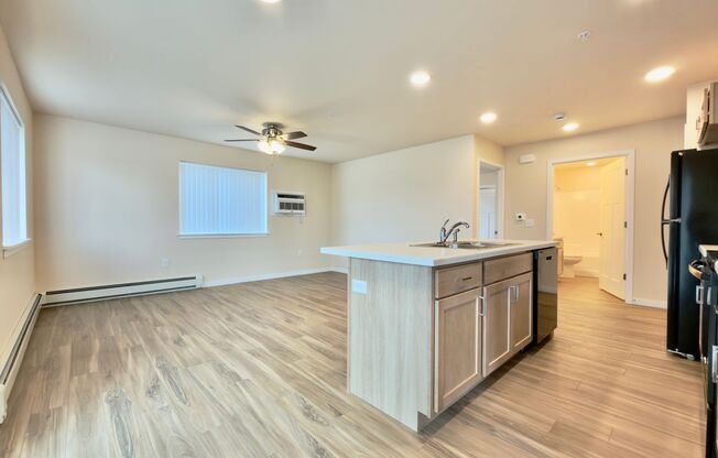 1 bed, 1 bath, 645 sqft, $1,379, Unit EC 4242-01