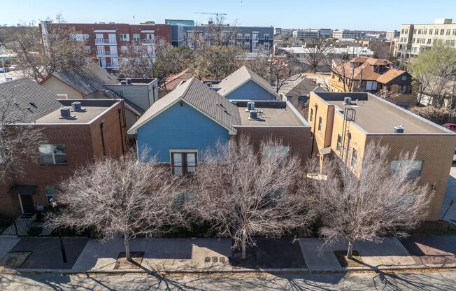 College Ave Apartments