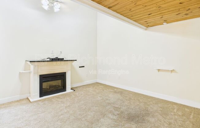 1 bed, 1 bath, 719 sqft, $1,220, Unit 203