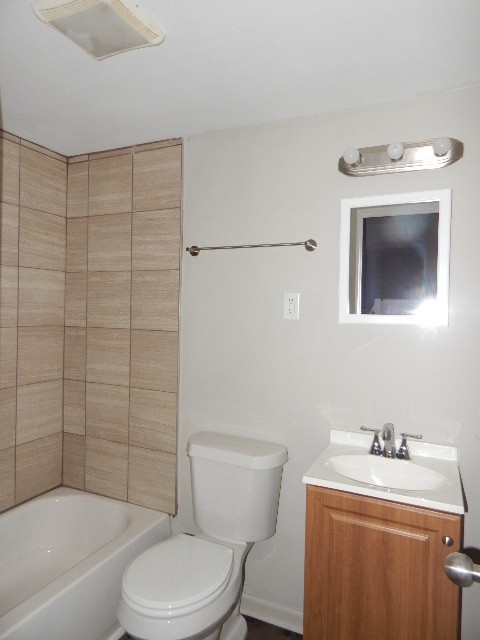 1 bed, 1 bath, 572 sqft, $795, Unit Apt 3B