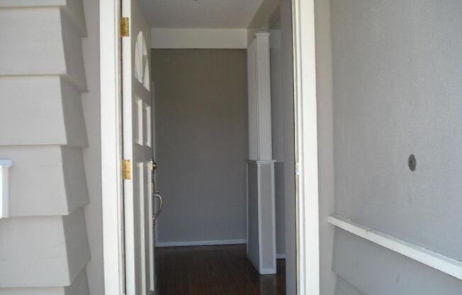 TORRANCE 3 BEDROOM 2 BATHROOM HOUSE FOR LEASE! AVAILABLE