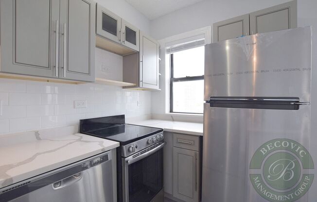 1 bed, 1 bath, 408 sqft, $1,975, Unit 707