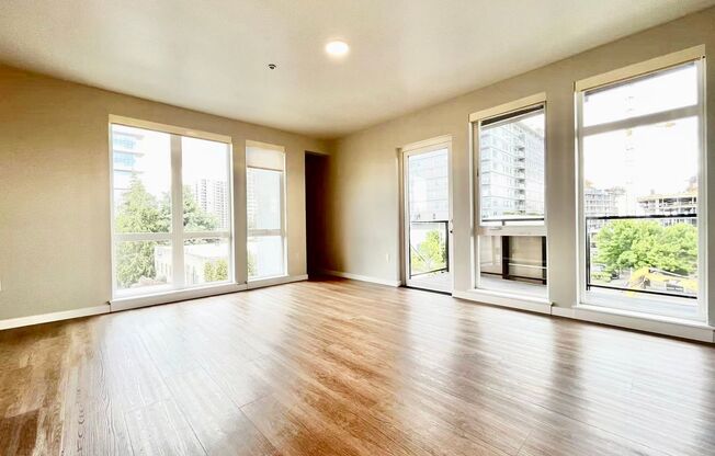 2 beds, 1 bath, $3,000
