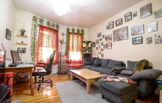 828 HUNTINGTON AVE