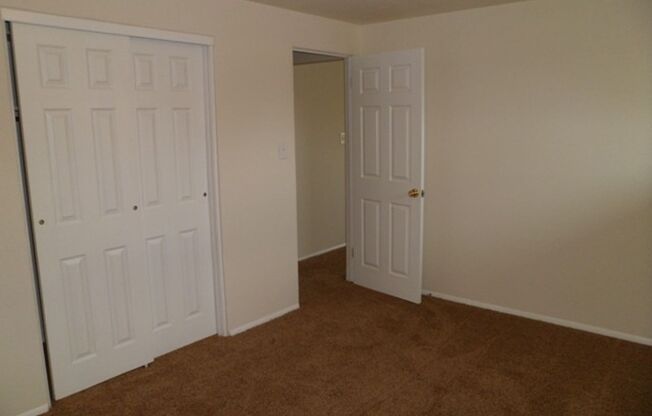 2 beds, 1 bath, $1,650