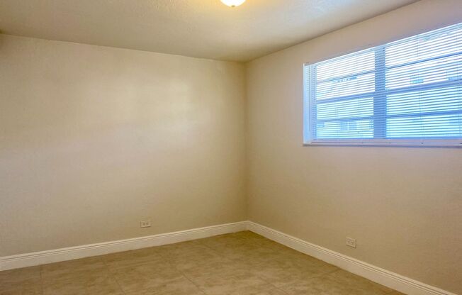 1 bed, 1 bath, 650 sqft, $1,900, Unit 1600-203
