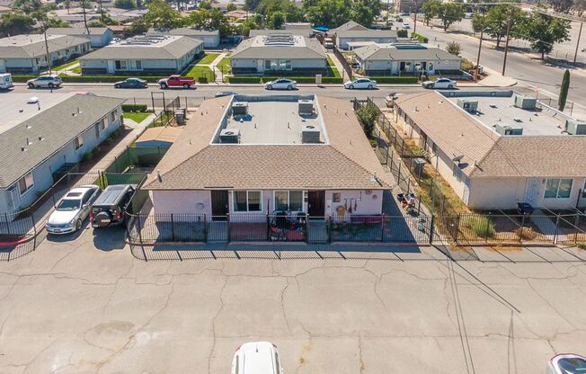 2 Bed / 1 Bath Unit – Updated & Move-In Ready – Hemet