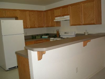 2 beds, 1 bath, 1,033 sqft, $925, Unit Unit B - STILL OCCUPIED BY RESIDENT