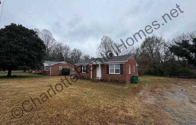 Brick Ranch home Convenient location