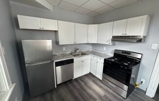 3 beds, 1 bath, $1,450, Unit 559 3rd Street